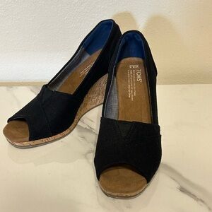 Toms Classic‎ Black Wedge Sandals Size 8.5W